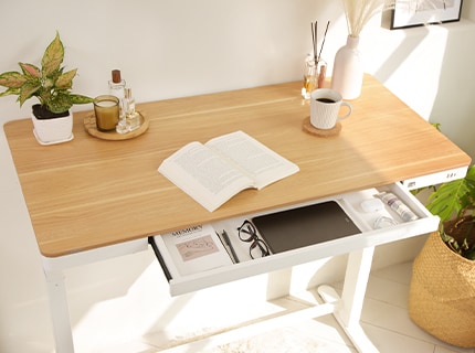 Put sales away desk