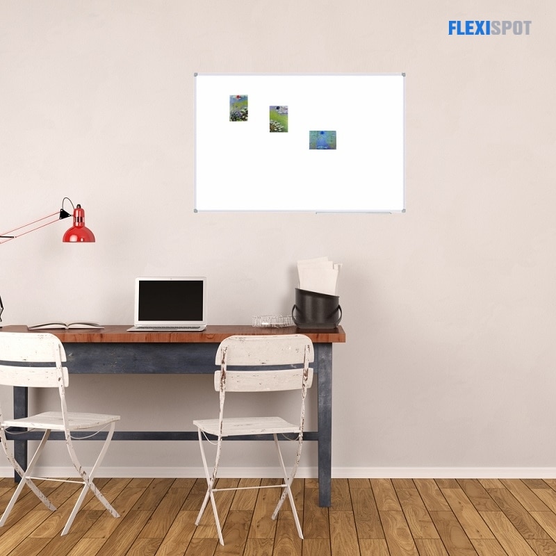 FlexiSpot’s spacious whiteboard