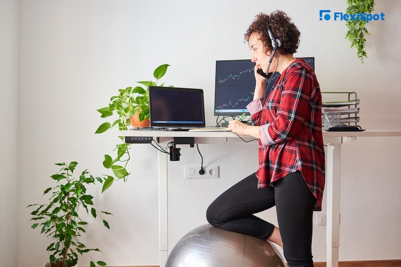 Does standing desk affect your knees