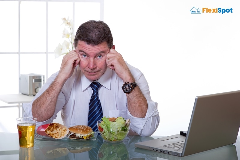 Why It's Unwise to Eat at Your Desk