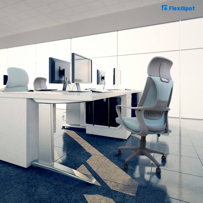 A Luxurious Ergonomic Office Chair